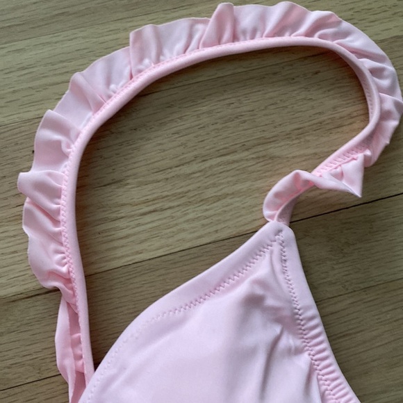 Victoria’s Secret Baby Pink Ruffle Bikini Swim Top - Picture 3 of 6